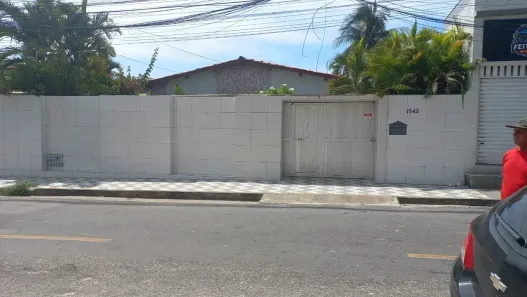 Casa com 3 Quartos à venda, 400m² no Bonsucesso, Fortaleza