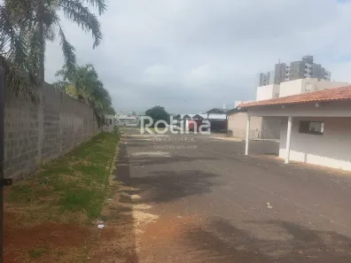 Galpão/Depósito/Armazém para alugar, 2000m² no Presidente Roosevelt, Uberlândia
