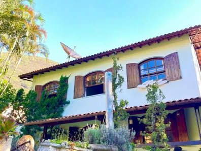 Casa com 3 Quartos à venda, 180m² no Quitandinha, Petrópolis