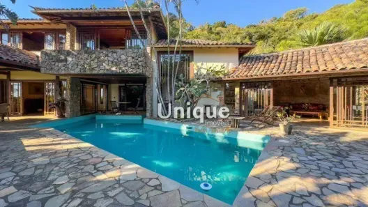 Casa com 5 Quartos à venda, 500m² no Ferradura, Armação dos Búzios