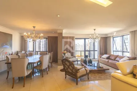Apartamento com 3 Quartos para alugar, 203m² no Água Verde, Curitiba