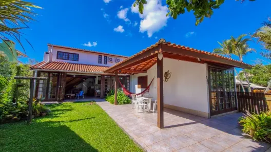 Casa com 4 Quartos à venda, 110m² no Centro, Garopaba