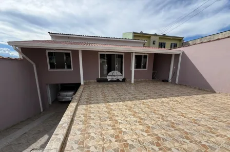 Casa com 3 Quartos à venda, 130m² no Guarani, Colombo