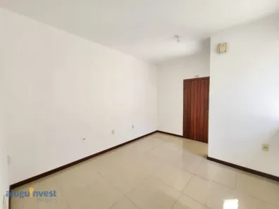 Apartamento com 2 Quartos para alugar, 75m² no Centro, Florianópolis