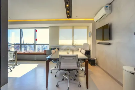 Sala Comercial para alugar, 43m² no Três Figueiras, Porto Alegre