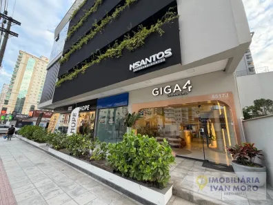 Ponto Comercial para alugar, 80m² no Meia Praia, Itapema