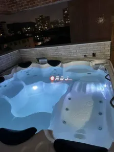 Casa com 4 Quartos para alugar, 230m² no Campo Grande, Santos