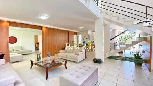 Casa de Condomínio com 4 Quartos à venda, 350m² no Ville de Montagne, Nova Lima