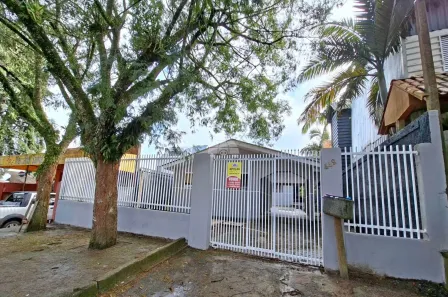 Casa com 2 Quartos à venda, 150m² no São Dimas, Colombo