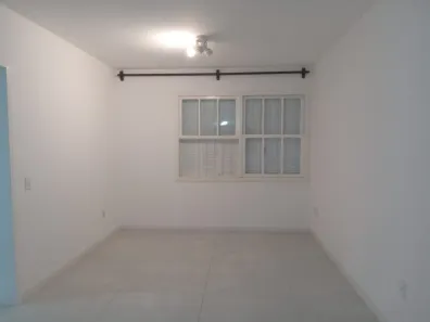 Apartamento com 2 Quartos para alugar, 75m² no Petrópolis, Porto Alegre