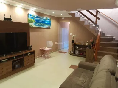 Sobrado com 3 Quartos à venda, 150m² no Vila Santa Isabel, Taubaté