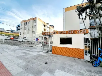 Apartamento com 2 Quartos para alugar, 64m² no Abraão, Florianópolis