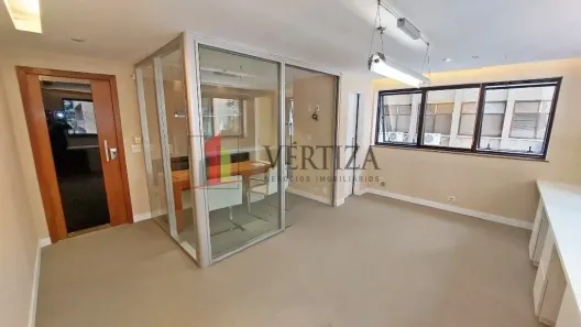 Sala Comercial à venda, 35m² no Vila Olímpia, São Paulo