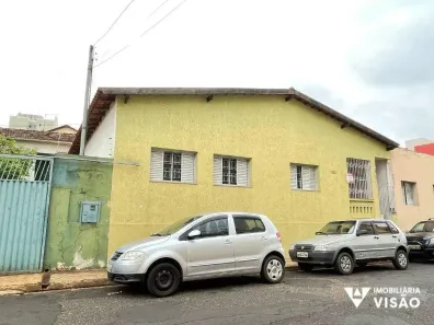 Casa com 4 Quartos à venda, 10m² no Centro, Uberaba