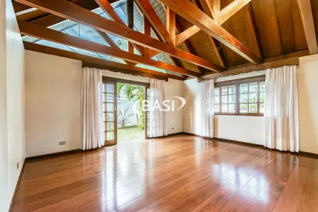 Casa de Condomínio com 4 Quartos à venda, 430m² no São Lourenço, Curitiba