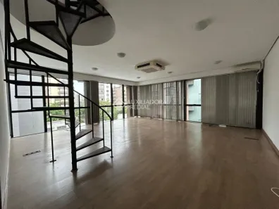 Sala Comercial à venda, 120m² no Bela Vista, Porto Alegre
