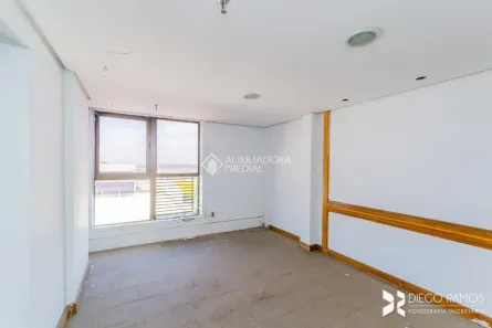 Sala Comercial para alugar, 262m² no Centro Histórico, Porto Alegre