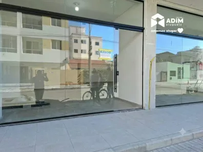 Sala Comercial para alugar, 110m² no Morretes, Itapema