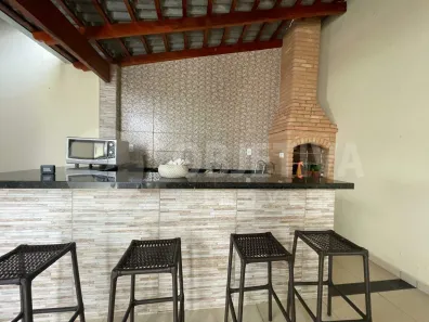 Imóvel Comercial com 3 Quartos à venda, 235m² no Jardim Europa, Uberlândia