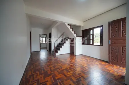 Casa com 4 Quartos para alugar, 200m² no Lomba do Pinheiro, Porto Alegre