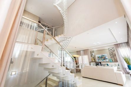 Sobrado com 6 Quartos à venda, 374m² no São Braz, Curitiba