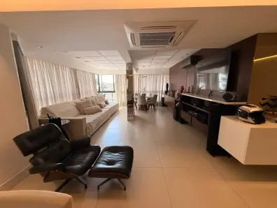 Apartamento com 4 Quartos para alugar, 260m² no Ponta Verde, Maceió