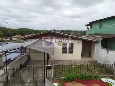 Casa com 3 Quartos para alugar, 75m² no Xaxim, Curitiba