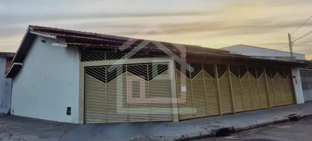 Casa com 3 Quartos para alugar, 176m² no Conjunto Guadalajara, Goiânia