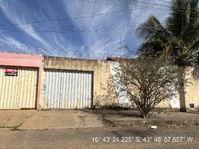 Casa com 3 Quartos à venda, 125m² no Acácias, Montes Claros