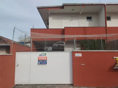 Casa com 2 Quartos à venda, 106m² no Itacolomi, Balneário Piçarras