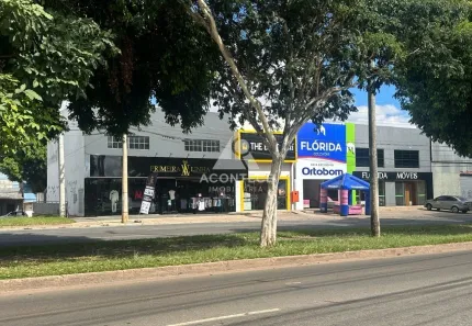 Prédio Comercial à venda, 910m² no Santa Maria, Brasília