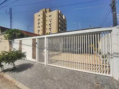 Casa com 3 Quartos para alugar, 165m² no Vila Sinibaldi, São José do Rio Preto