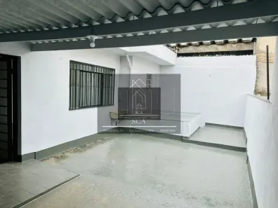 Sobrado com 5 Quartos à venda, 203m² no Jardim Itacolomi, São Paulo