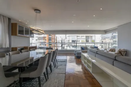 Apartamento com 3 Quartos para alugar, 161m² no Vila Nova Conceição, São Paulo