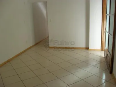 Apartamento com 2 Quartos para alugar, 56m² no Centro, Pelotas