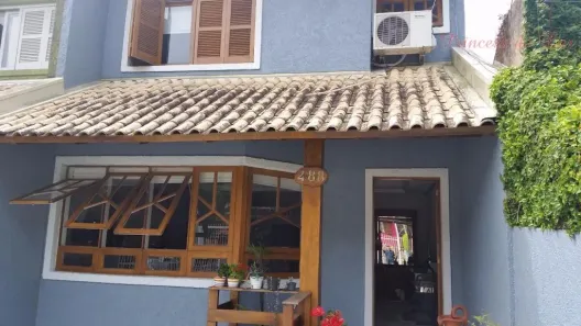 Casa com 3 Quartos à venda, 246m² no Camaquã, Porto Alegre