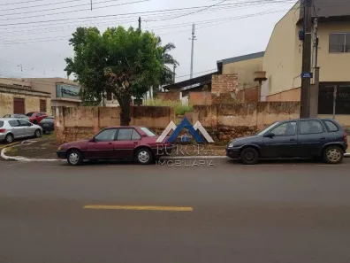 Lote/Terreno à venda, 300m² no Centro, Cambé