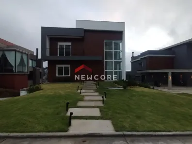 Casa com 4 Quartos à venda, 556m² no Vila Prinstrop, Gramado