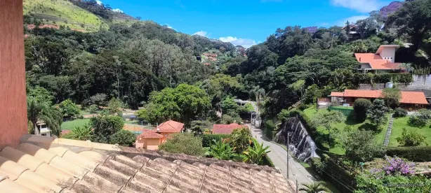 Casa de Condomínio com 4 Quartos para alugar, 310m² no Itaipava, Petrópolis