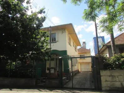 Casa com 10 Quartos à venda, 325m² no Centro, Caxias do Sul