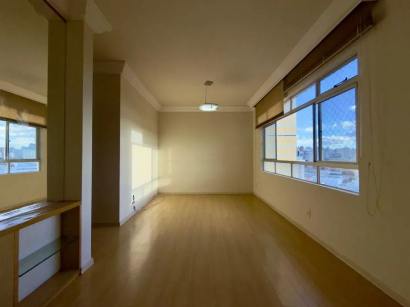 Apartamento com 3 quartos — Santa Efigênia, Belo Horizonte
