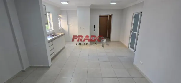 Apartamento com 2 Quartos à venda, 74m² no Zona 07, Maringá