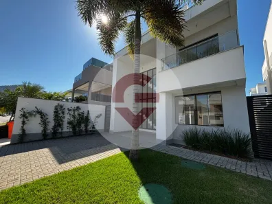 Casa de Condomínio com 5 Quartos à venda, 265m² no Recreio dos Bandeirantes, Rio de Janeiro