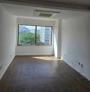 Sala Comercial para alugar, 22m² no Barra Olímpica, Rio de Janeiro