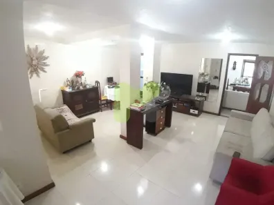 Casa com 3 Quartos à venda, 270m² no Imbetiba, Macaé
