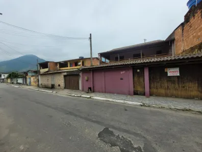 Casa com 4 Quartos para alugar, 240m² no Nova Angra (Cunhambebe), Angra dos Reis