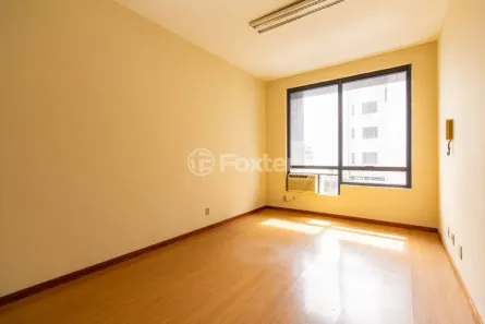 Sala Comercial à venda, 29m² no Floresta, Porto Alegre