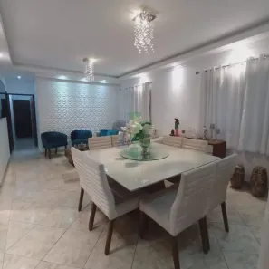 Casa com 3 Quartos à venda, 210m² no Cidade Jardim, Jacareí