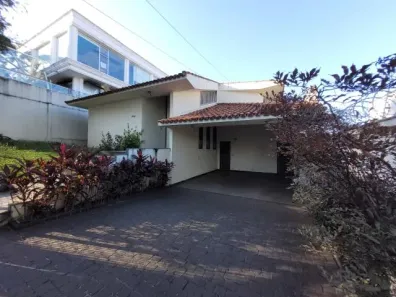 Casa com 4 Quartos à venda, 243m² no Fundinho, Uberlândia