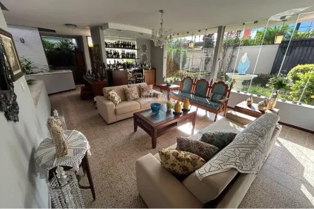 Casa com 4 Quartos para alugar, 420m² no Capim Macio, Natal